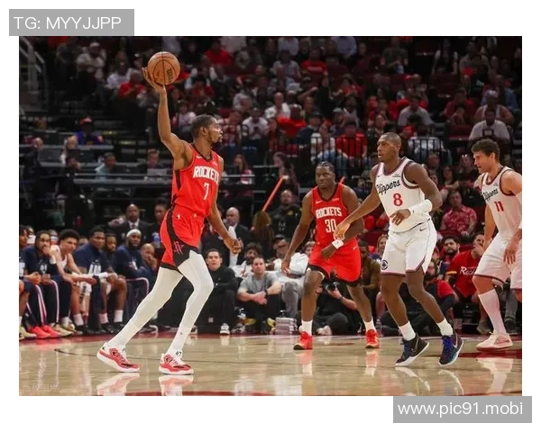 伦纳德27分杜兰特21+8+6难救主，快船105-102险胜火箭